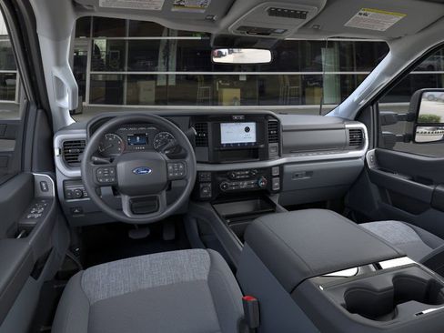 New 2026 Ford F450 XLT w/ 360-Degree Camera Package image 9
