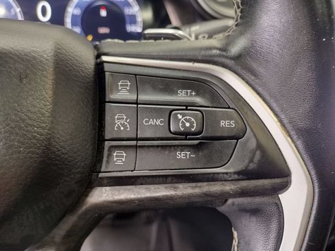 Used 2021 Jeep Grand Cherokee L Limited AWD/4WD image 33