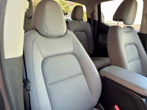 Used 2017 Chevrolet Colorado W/T w/ WT Convenience Package image 32