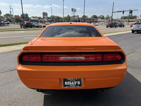 Used 2012 Dodge Challenger SXT Plus RWD image 4