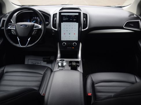 Used 2023 Ford Edge SEL image 8