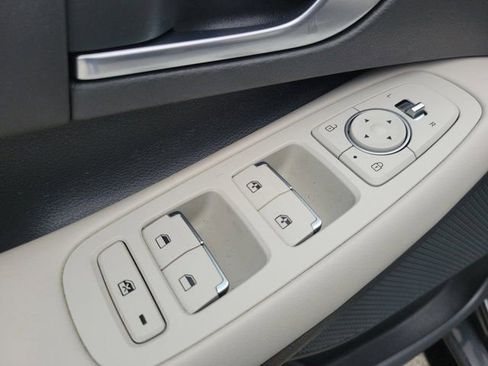 Used 2023 Hyundai Sonata SEL FWD image 16