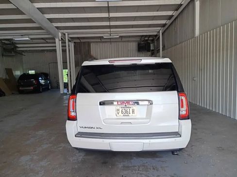 Used 2016 GMC Yukon XL Denali w/ Open Road Package AWD/4WD image 4