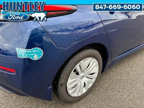 Used 2023 Nissan Leaf S image 6