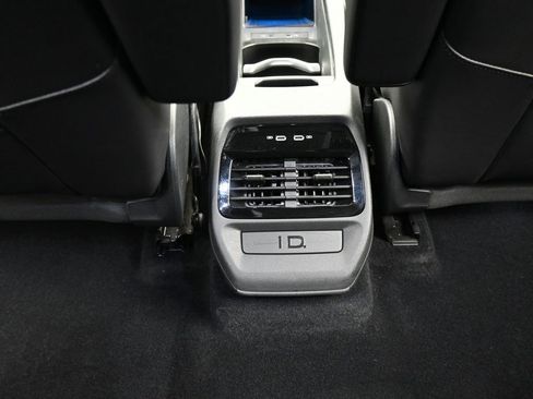 Used 2021 Volkswagen ID.4 1st Edition image 32