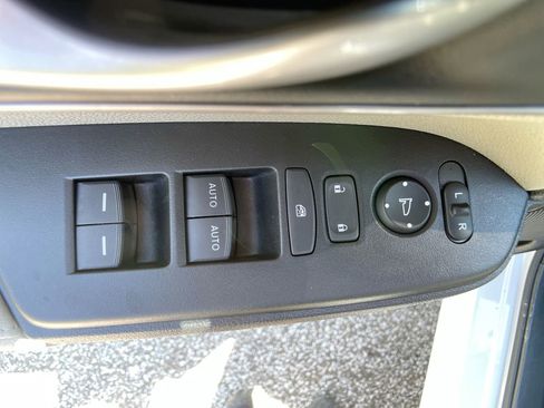 Used 2021 Honda CR-V EX image 14