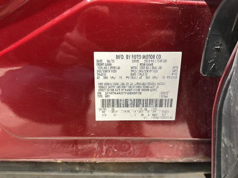 Used 2015 Ford Edge Titanium image 31