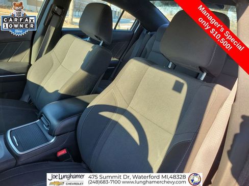 Used 2015 Dodge Charger SXT image 20