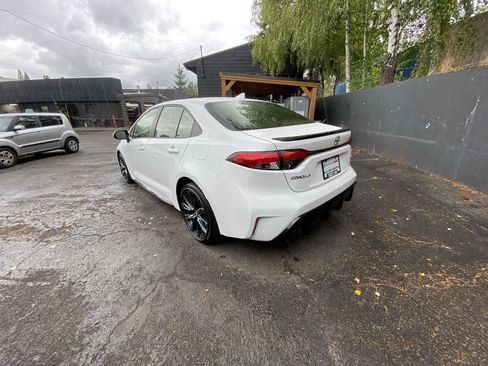 Used 2023 Toyota Corolla XSE w/ Carpet Mat Package (TMS) FWD image 4