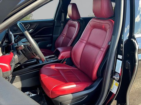 Used 2024 Lincoln Corsair Grand Touring image 25