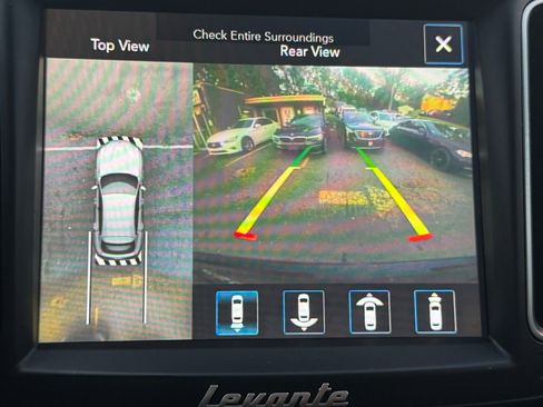 Used 2017 Maserati Levante S image 10