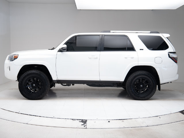 Used 2021 Toyota 4Runner SR5 Premium w/ Moonroof Package AWD/4WD image 2