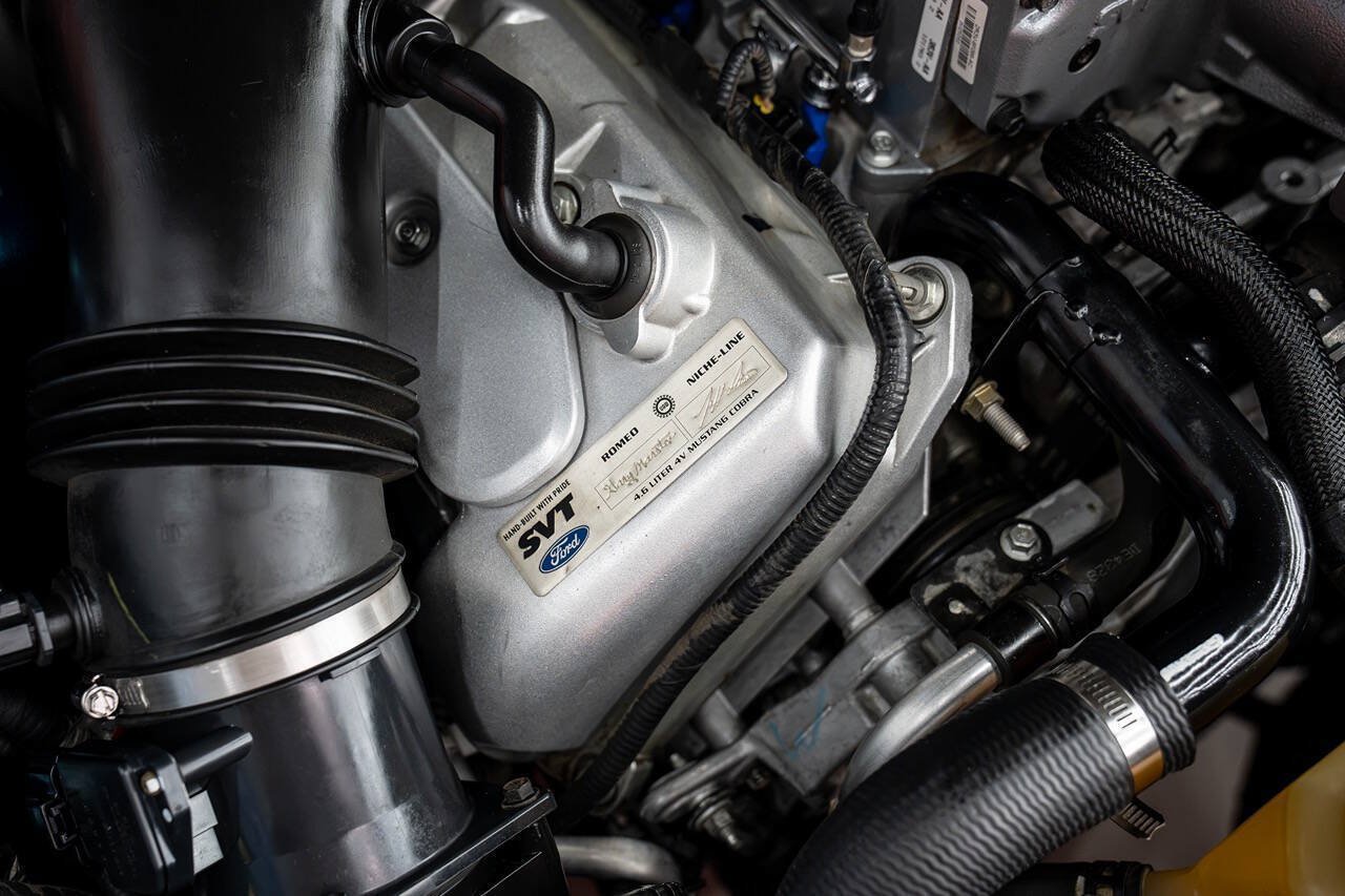 Used 2004 Ford Mustang Cobra RWD image 17