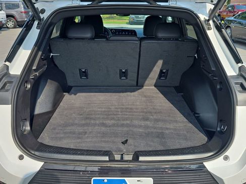 Used 2024 Chevrolet Equinox EV LT image 24