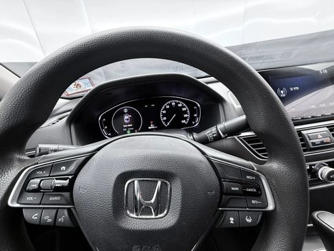 Used 2020 Honda Accord LX image 17