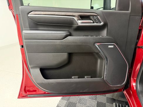 Used 2024 Chevrolet Silverado 2500 LTZ w/ LTZ Plus Package image 12