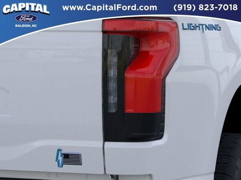 New 2025 Ford F150 Lightning XLT image 21