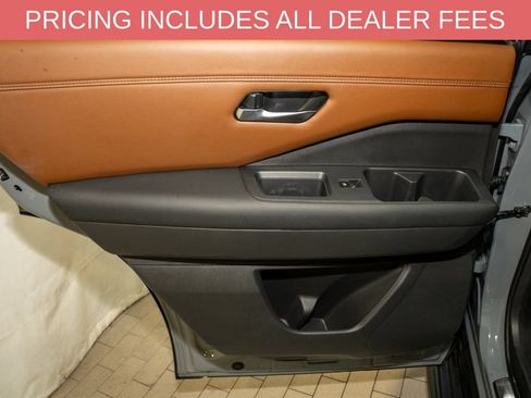 Used 2023 Nissan Pathfinder Platinum w/ Lighting Package (N93) AWD/4WD image 13