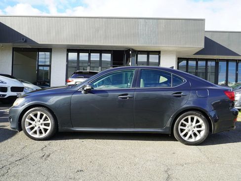 Used 2011 Lexus IS 250 RWD image 2