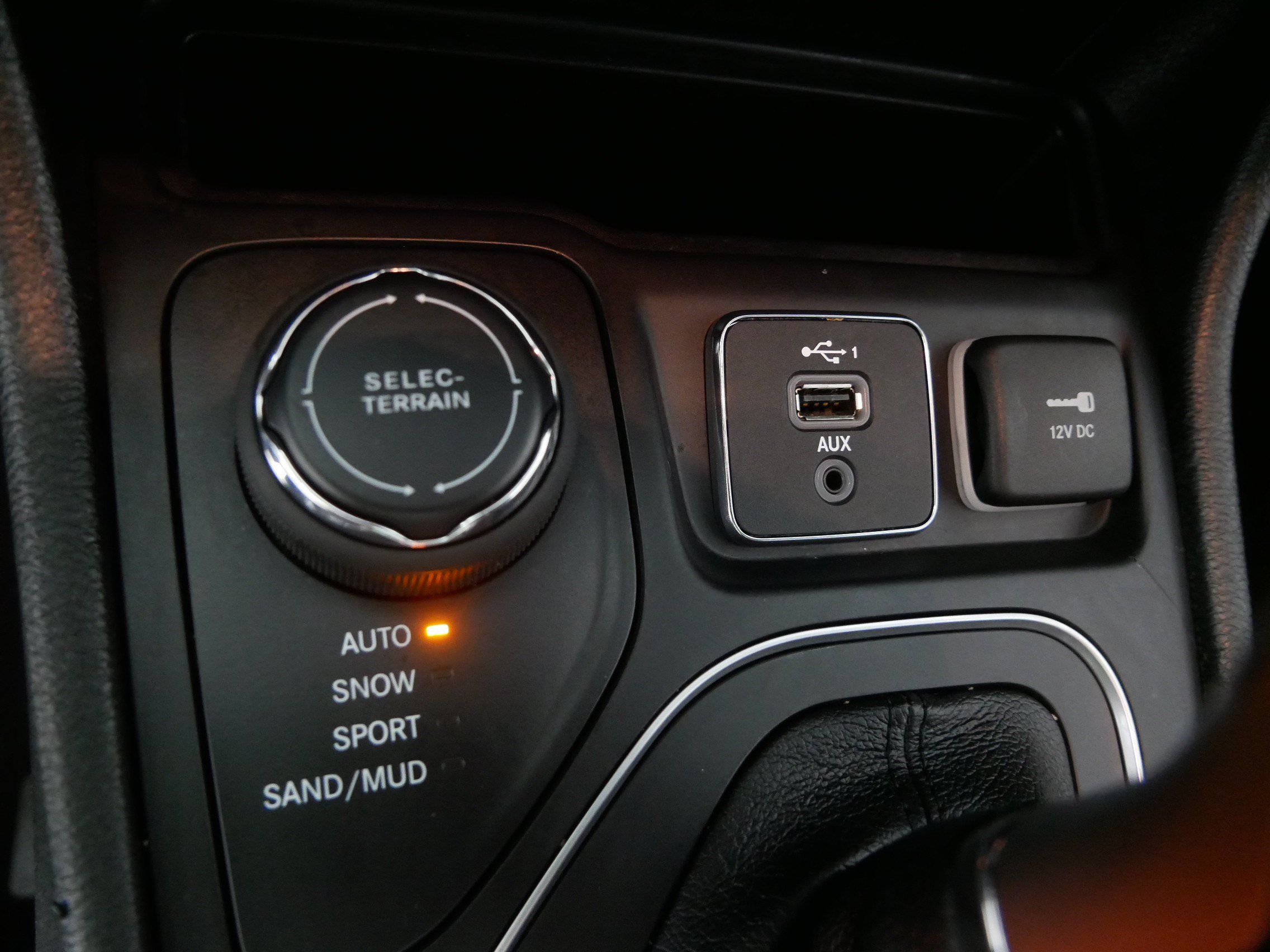 Used 2021 Jeep Cherokee Latitude Lux 80th Anniv w/ Quick Order Package 26U 80TH AWD/4WD image 29