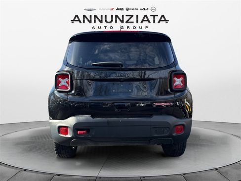 Used 2023 Jeep Renegade Trailhawk image 4