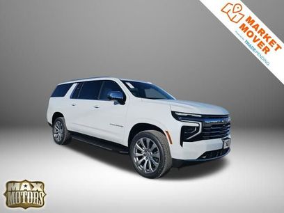 New 2026 Chevrolet Suburban Premier w/ Sun And Tow Package