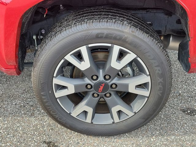 Used 2025 Toyota 4Runner TRD Sport Premium AWD/4WD image 7