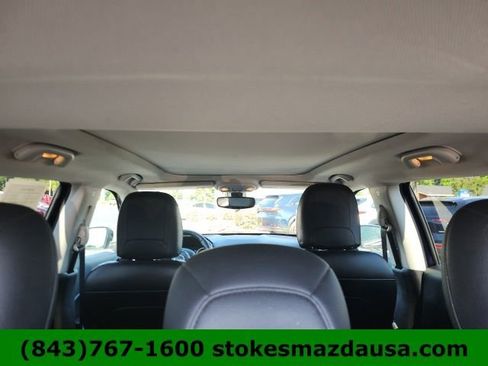 Used 2018 Jeep Compass Limited w/ Navigation Group AWD/4WD image 21