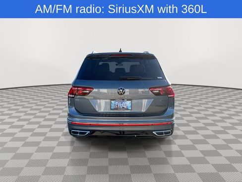 Used 2023 Volkswagen Tiguan SEL R-Line image 8