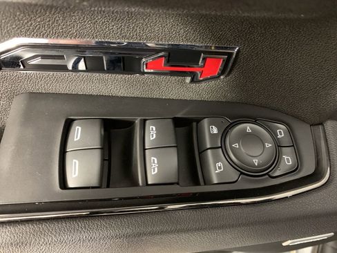 Used 2025 GMC Sierra 1500 AT4 w/ AT4 Premium Package AWD/4WD image 19