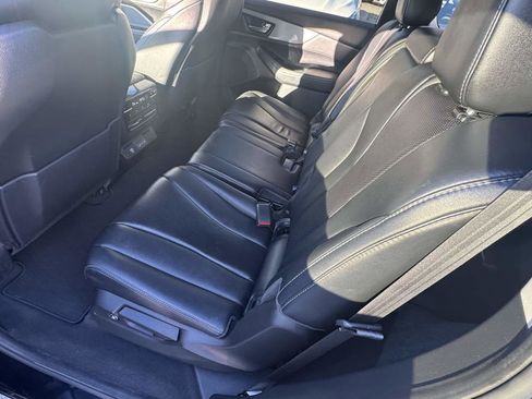 Used 2023 Acura MDX SH-AWD w/ Technology Package image 17