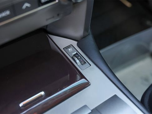 Used 2017 Lexus GX 460 Premium image 31