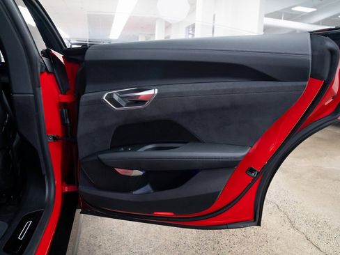 Used 2022 Audi e-tron GT Prestige w/ Prestige Package image 21