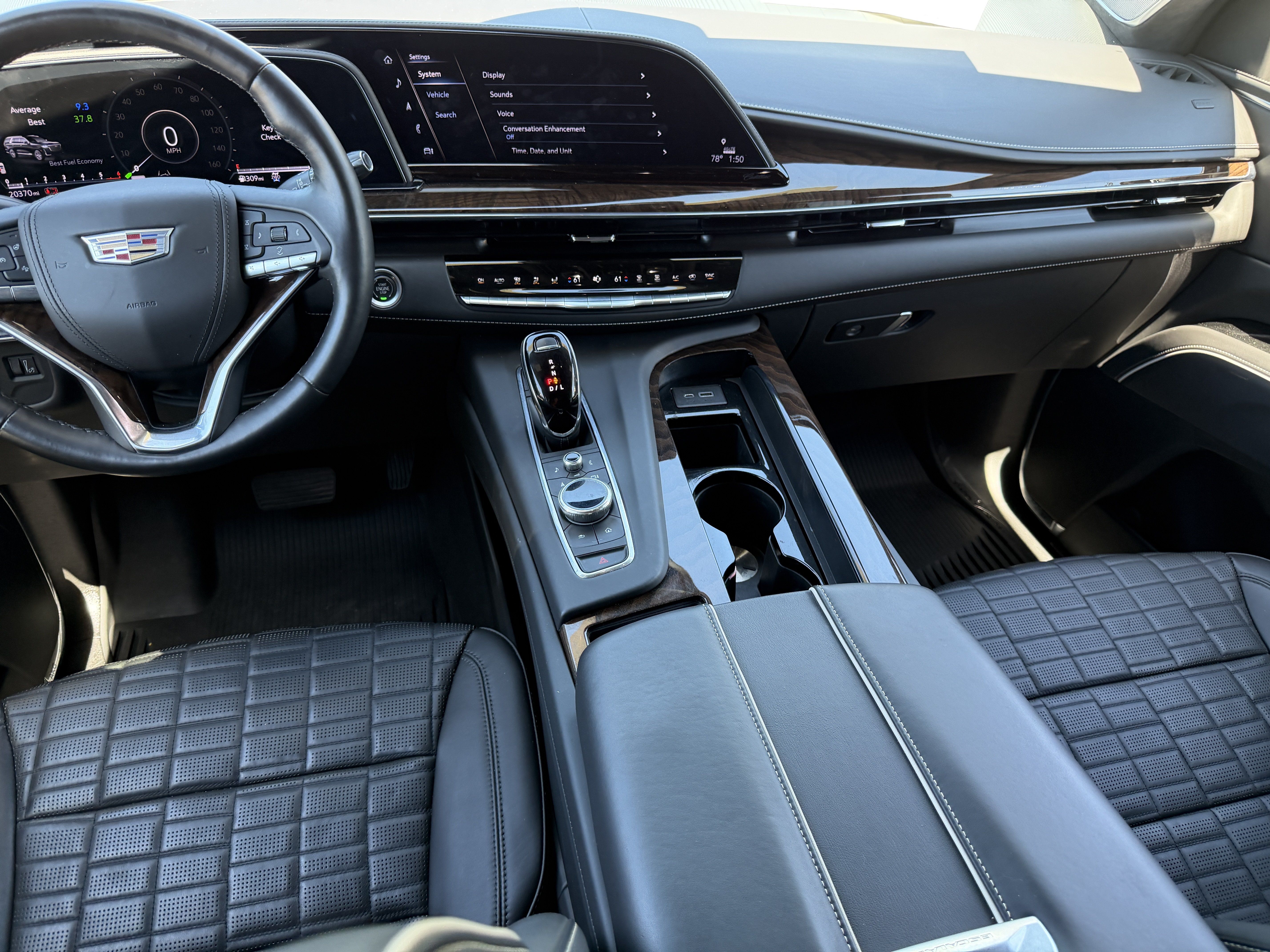 Certified 2022 Cadillac Escalade Premium Luxury Platinum w/ LPO, Radiant Package AWD/4WD image 9