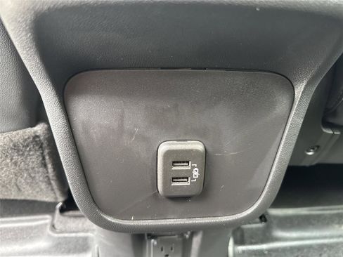 Used 2022 GMC Terrain SLT w/ Infotainment Package II AWD/4WD image 36