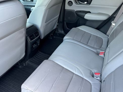 Used 2021 Honda CR-V Touring image 14