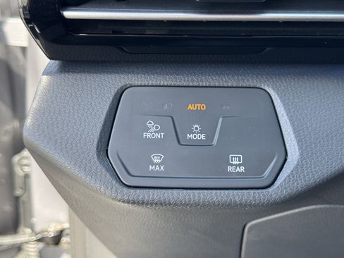 Certified 2023 Volkswagen ID.4 S RWD image 30