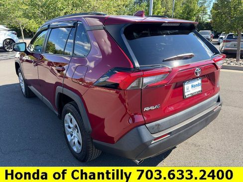 Used 2021 Toyota RAV4 LE AWD/4WD image 38