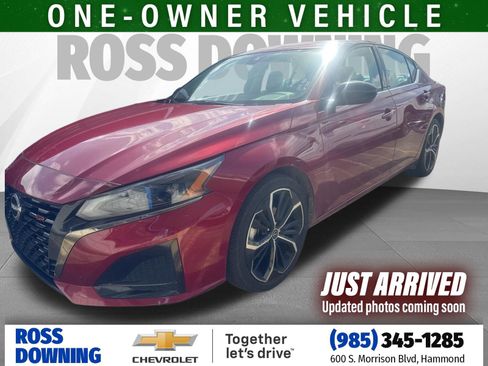 Used 2024 Nissan Altima 2.5 SR FWD image 1