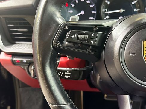 Used 2022 Porsche 911 Targa 4 image 32