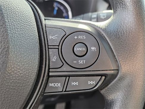 Used 2024 Toyota RAV4 XLE image 28