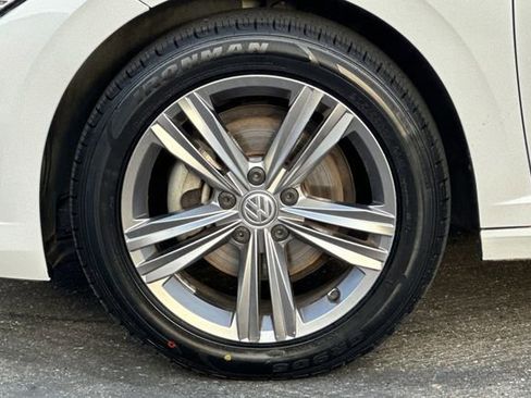 Used 2019 Volkswagen Jetta R-Line image 29