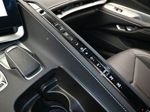 Used 2025 Chevrolet Corvette Stingray Coupe w/ Z51 Performance Package image 26