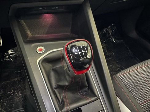 Used 2022 Volkswagen GTI S image 11