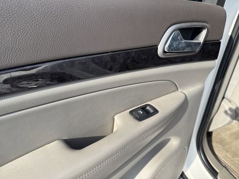 Used 2011 Jeep Grand Cherokee Laredo image 38