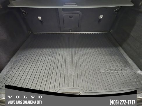 Certified 2026 Volvo XC60 B5 Plus w/ Protection Package Premier AWD/4WD image 31