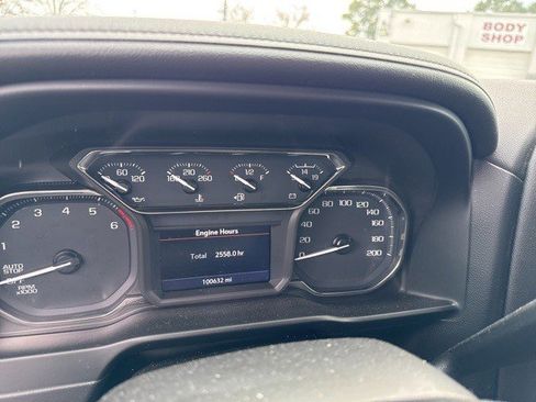 Used 2021 GMC Sierra 1500 Elevation w/ Preferred Package image 14