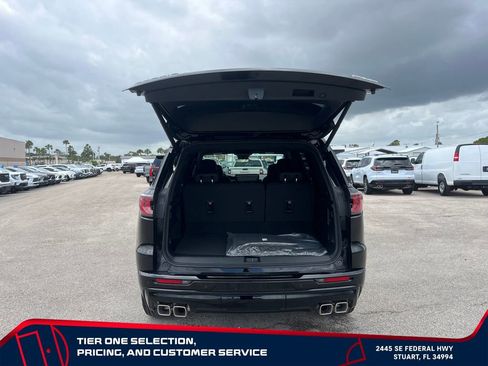 New 2026 GMC Acadia Denali Ultimate FWD image 17