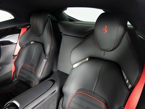 Used 2025 Ferrari Purosangue image 44