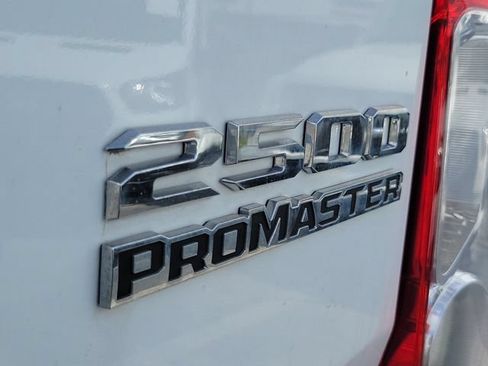 Used 2025 RAM ProMaster 2500 w/ Convenience Group FWD image 6